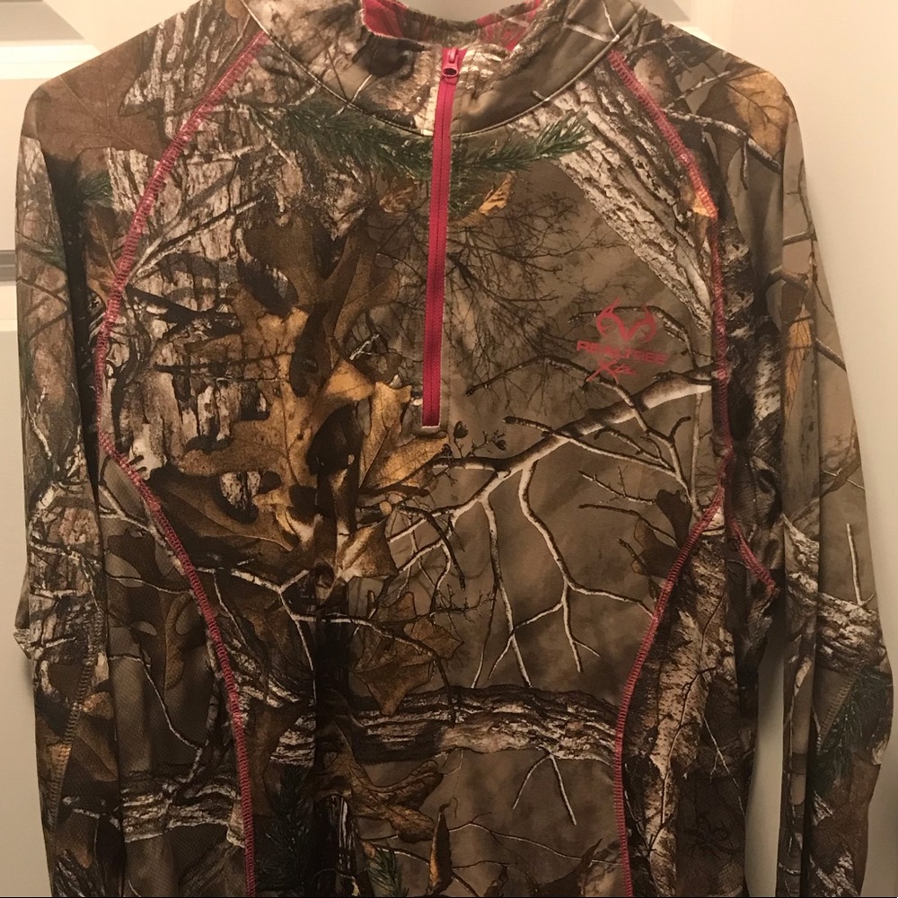 Real tree camo and pink half zip